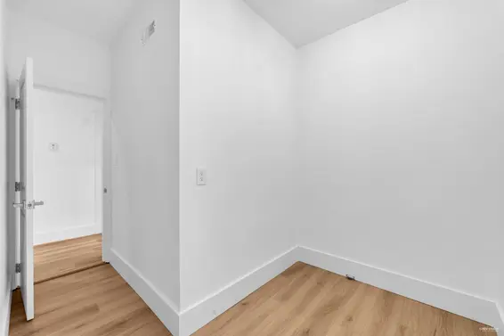 4379 Ross Crescent, West Vancouver For Sale - image 39