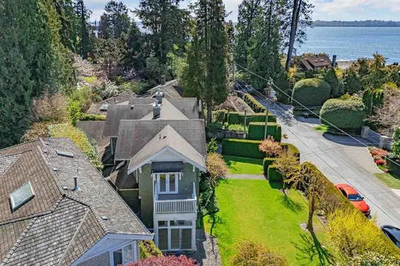 4379 Ross Crescent, West Vancouver For Sale - image 7