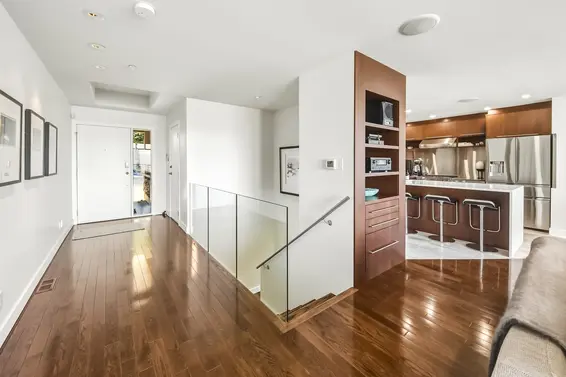 8547 Seascape Court, West Vancouver For Sale - image 5