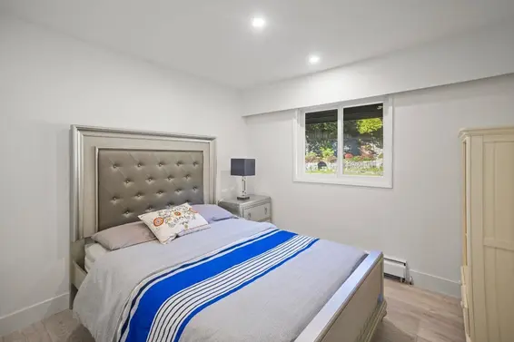 1257 Chartwell Place, West Vancouver For Sale - image 17