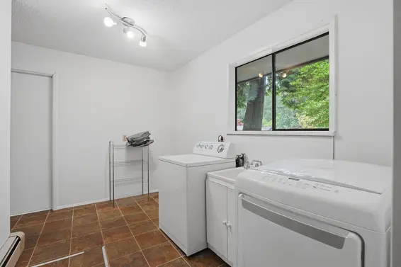 909 Seymour Boulevard, North Vancouver For Sale - image 12