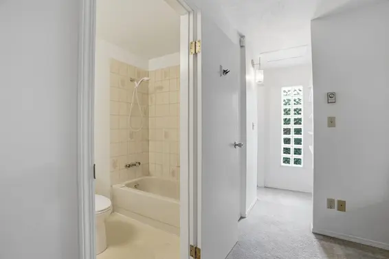 909 Seymour Boulevard, North Vancouver For Sale - image 25