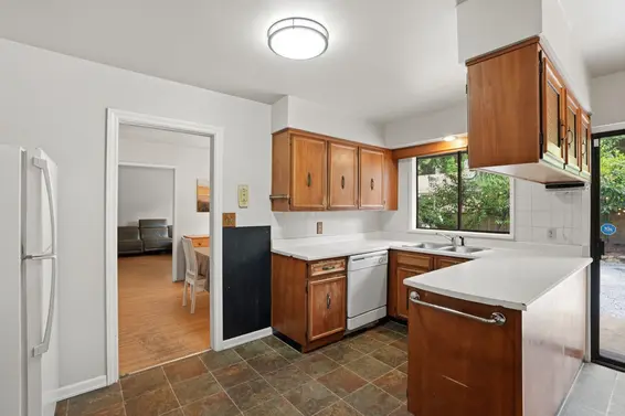 909 Seymour Boulevard, North Vancouver For Sale - image 8