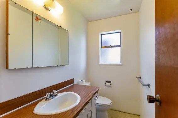733 East 9th Street, North Vancouver For Sale - image 16