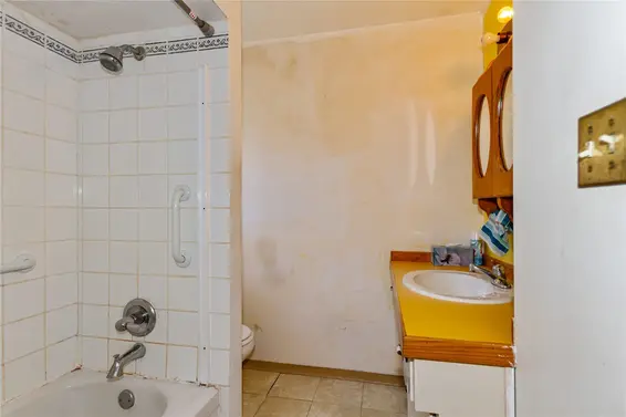 733 East 9th Street, North Vancouver For Sale - image 17
