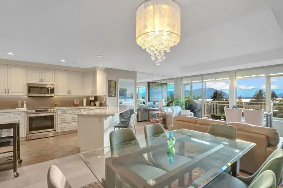 8507 Seascape Drive, West Vancouver