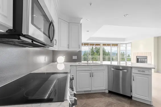 8507 Seascape Drive, West Vancouver For Sale - image 12