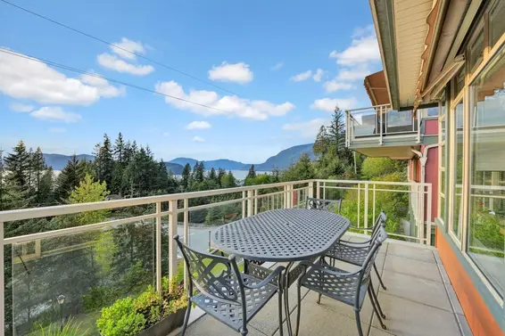 8507 Seascape Drive, West Vancouver For Sale - image 4