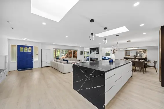 3965 Viewridge Place, West Vancouver For Sale - image 14