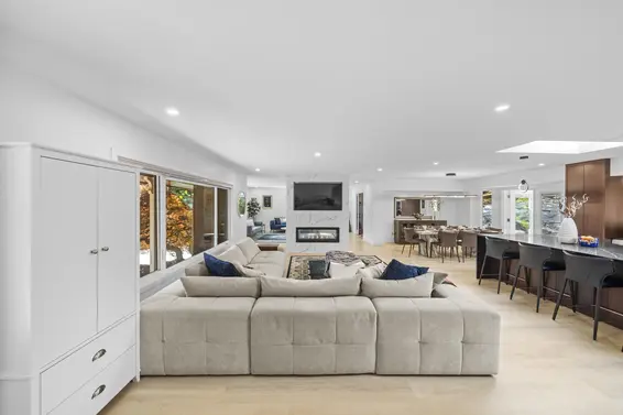 3965 Viewridge Place, West Vancouver For Sale - image 6