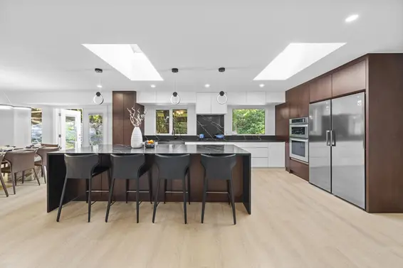 3965 Viewridge Place, West Vancouver For Sale - image 8