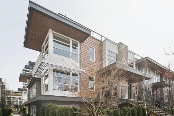 222 2060 Curling Road, North Vancouver