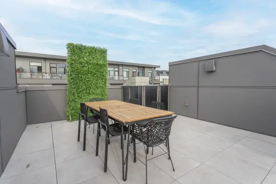 235 602 East 2nd Street, North Vancouver For Sale - image 28