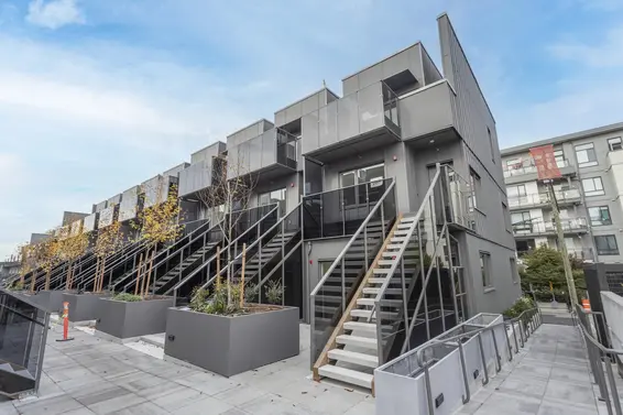 235 602 East 2nd Street, North Vancouver For Sale - image 32