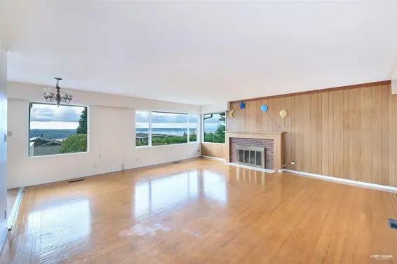 1158 Queens Avenue, West Vancouver For Sale - image 13