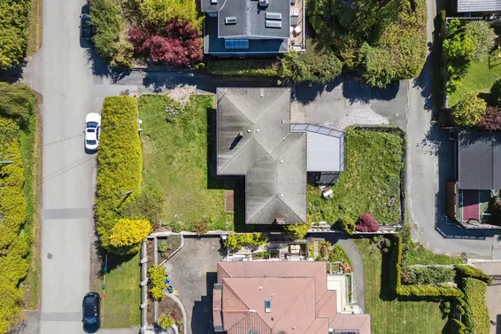 1158 Queens Avenue, West Vancouver For Sale - image 15