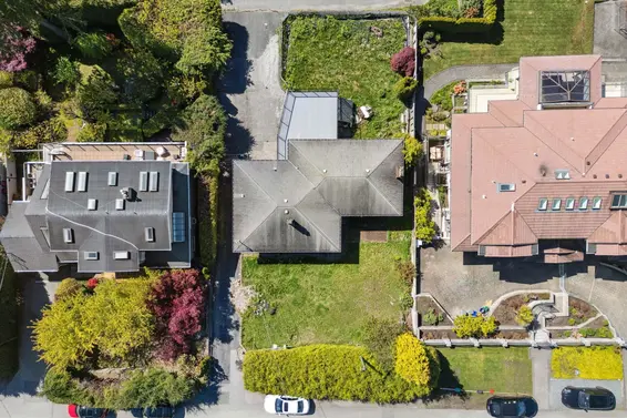 1158 Queens Avenue, West Vancouver For Sale - image 17