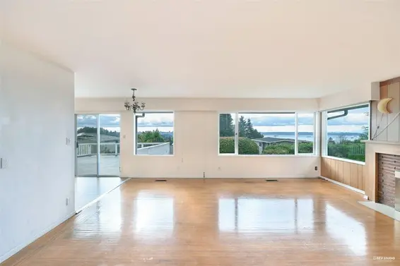 1158 Queens Avenue, West Vancouver For Sale - image 3