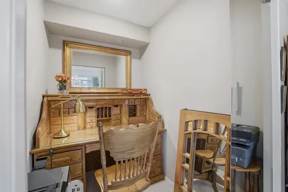 704 995 Roche Point Drive, North Vancouver For Sale - image 12