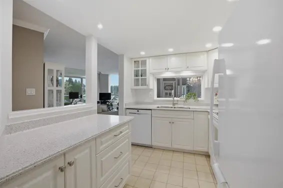 704 995 Roche Point Drive, North Vancouver For Sale - image 15