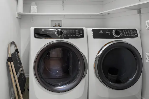 1253 Plateau Drive, North Vancouver For Sale - image 11