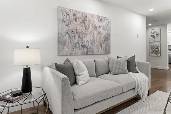 1253 Plateau Drive, North Vancouver For Sale - image 2