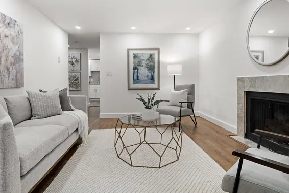 1253 Plateau Drive, North Vancouver For Sale - image 4