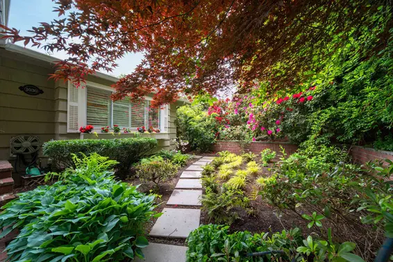 1030 Mathers Avenue, West Vancouver For Sale - image 3