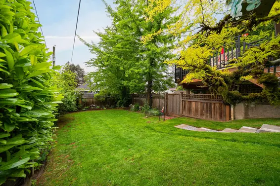 1030 Mathers Avenue, West Vancouver For Sale - image 36