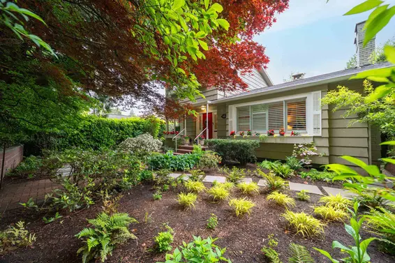 1030 Mathers Avenue, West Vancouver For Sale - image 4