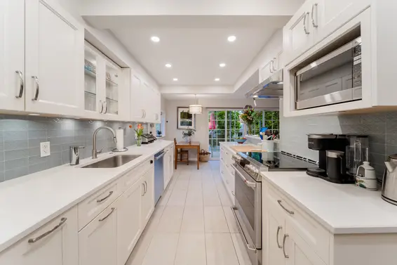 1030 Mathers Avenue, West Vancouver For Sale - image 7