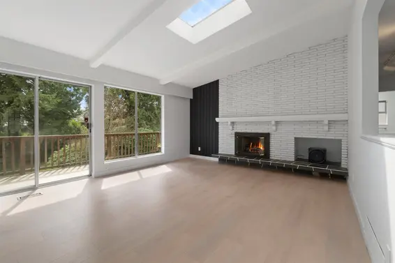 1177 East 15th Street, North Vancouver For Sale - image 3
