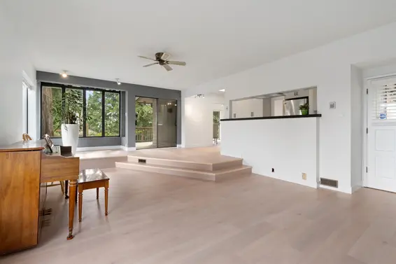 1177 East 15th Street, North Vancouver For Sale - image 38