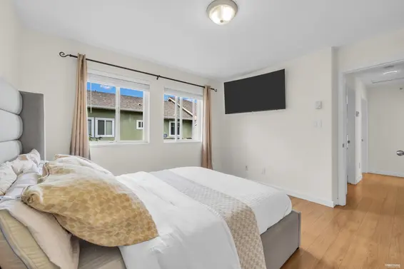 5 1233 West 16th Street, North Vancouver For Sale - image 25