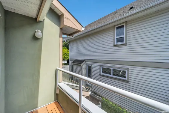 5 1233 West 16th Street, North Vancouver For Sale - image 29
