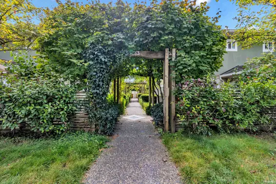 5 1233 West 16th Street, North Vancouver For Sale - image 36