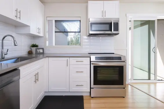 1291 Plateau Drive, North Vancouver For Sale - image 19