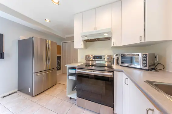 268 East 10Th Street, North Vancouver For Sale - image 6