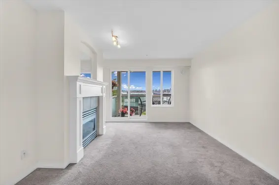 208 333 East 1st Street, North Vancouver For Sale - image 11