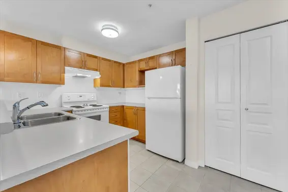 208 333 East 1st Street, North Vancouver For Sale - image 6