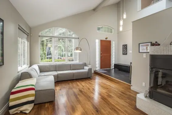 687 Seymour Boulevard, North Vancouver For Sale - image 3