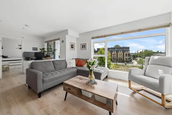 307 1519 Crown Street, North Vancouver For Sale - image 4