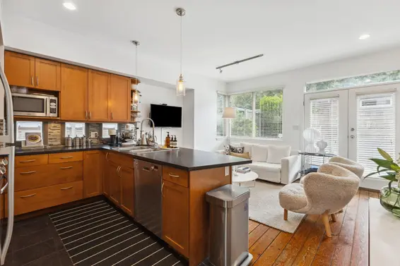 6364 Douglas Street, West Vancouver For Sale - image 21