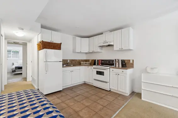 6364 Douglas Street, West Vancouver For Sale - image 32