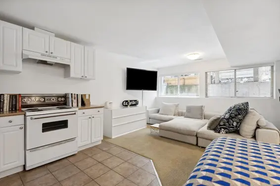 6364 Douglas Street, West Vancouver For Sale - image 33