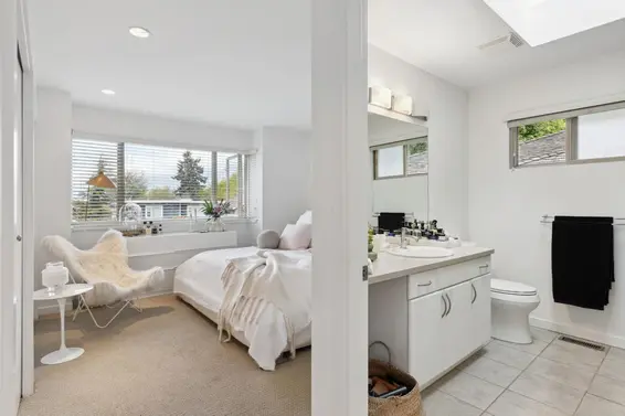 6364 Douglas Street, West Vancouver For Sale - image 5