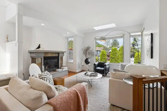 6364 Douglas Street, West Vancouver For Sale - image 8