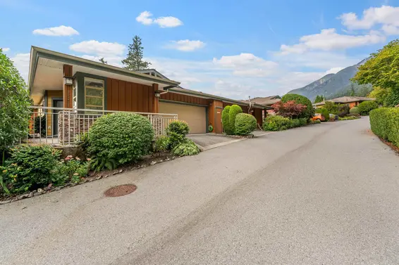 8571 Seascape Lane, West Vancouver For Sale - image 25