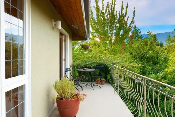 805 Younette Drive, West Vancouver For Sale - image 11