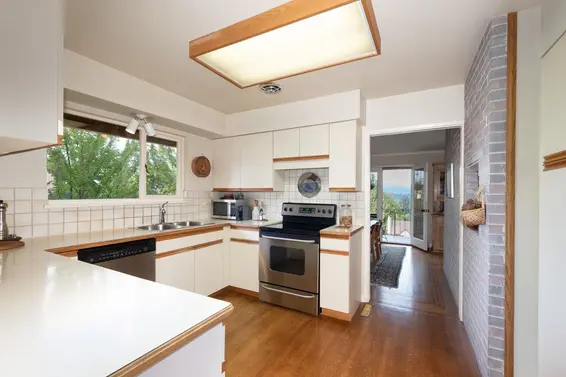 805 Younette Drive, West Vancouver For Sale - image 15
